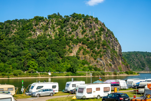 Campingplätze in Rheinland-Pfalz in malerischer Umgebung wie hier vor der Loreley.