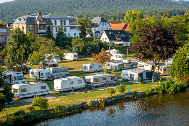 Campingplätze in Bayern direkt am Wasser sind begehrt.